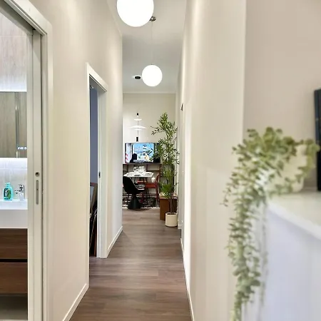Designer Apartment, Entire Home, 2 Bathrooms, For Families, Groups 公寓 *