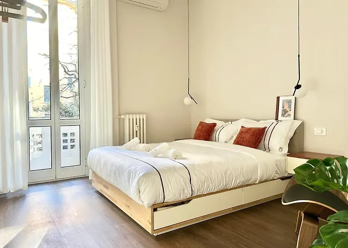 Daire Designer Apartment, Entire Home, 2 Bathrooms, For Families, Groups *