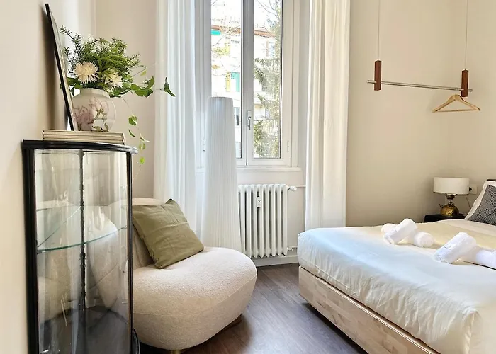 Daire Designer Apartment, Entire Home, 2 Bathrooms, For Families, Groups Milano